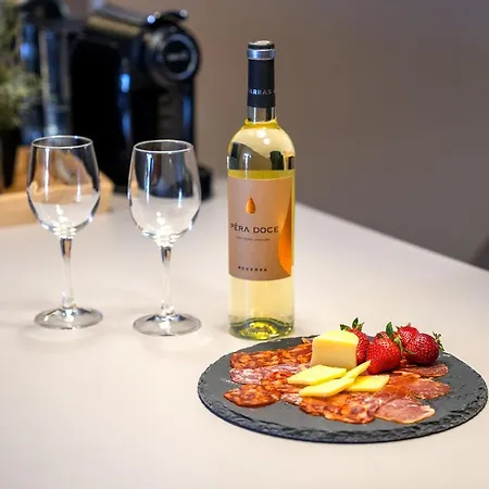 Kikiana House Апартаменты Албуфейра