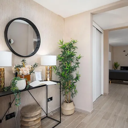 Апартаменты Kikiana House