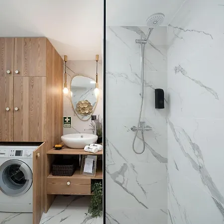 Kikiana House Апартаменты