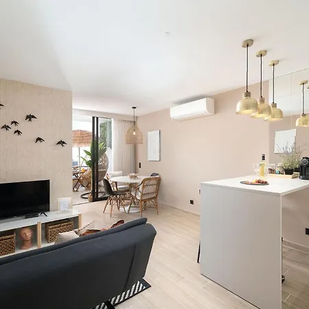 Kikiana House Apartment